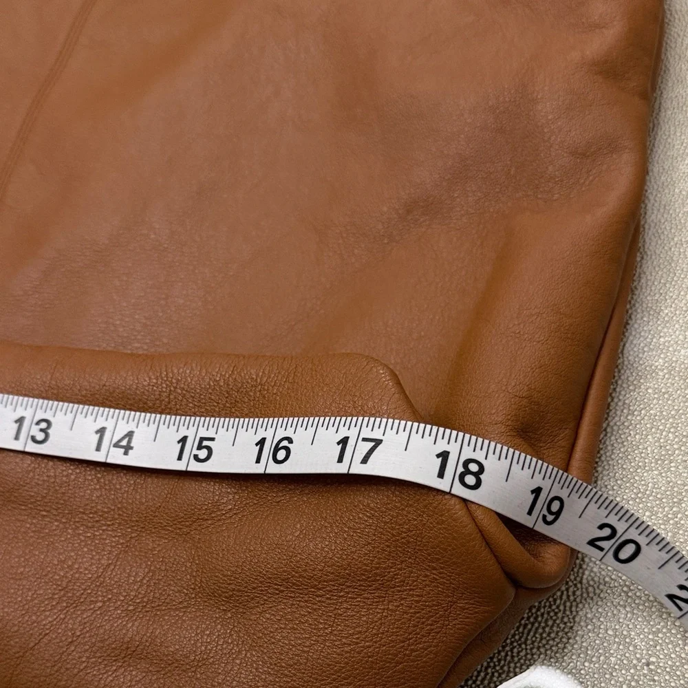 Leatherology Tote Bag with Pouch - Picture 10 of 11
